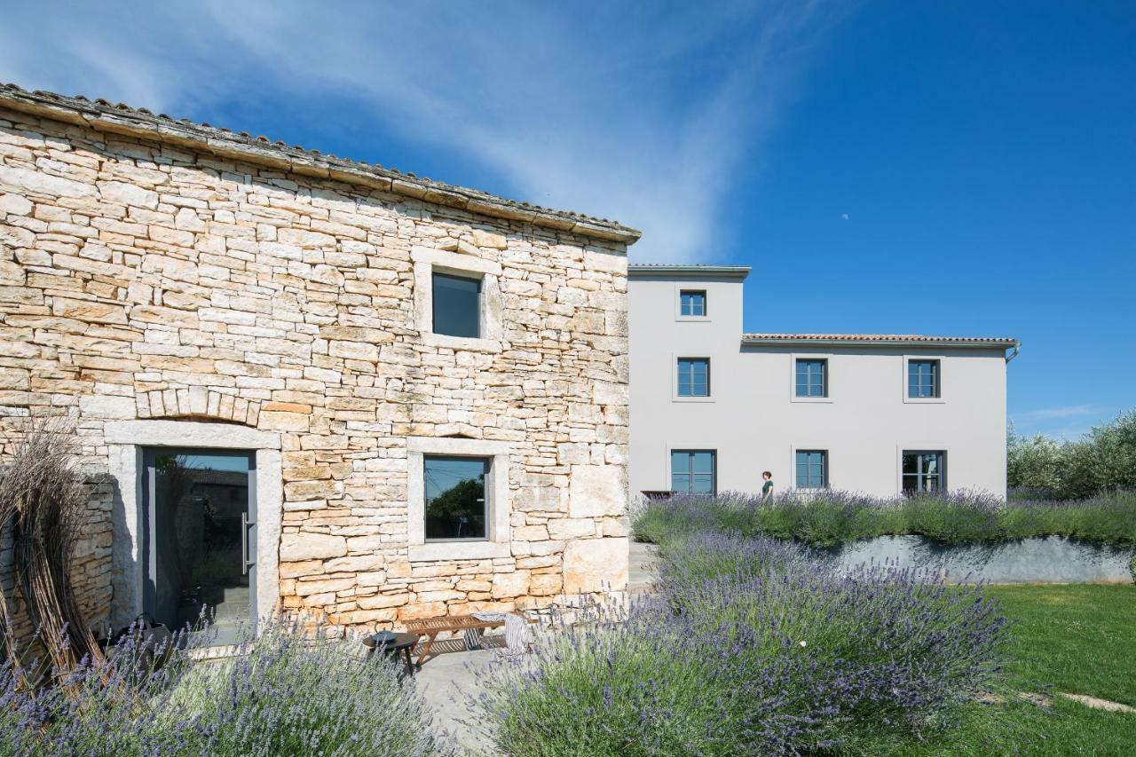 Br Villas By Rent Istria Radetici Luaran gambar