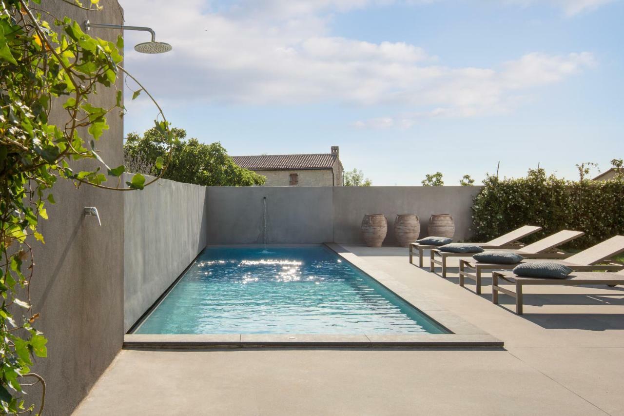 Br Villas By Rent Istria Radetici Luaran gambar