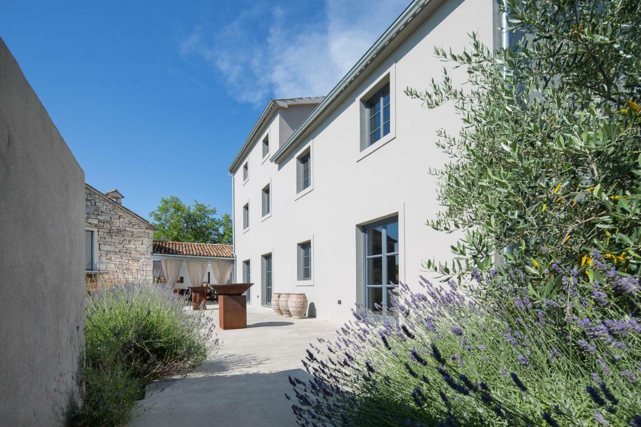 Br Villas By Rent Istria Radetici Luaran gambar