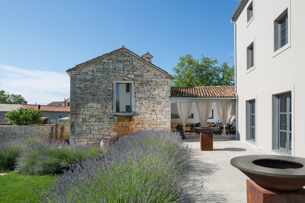 Br Villas By Rent Istria Radetici Luaran gambar